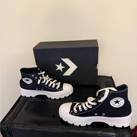 Converse Shoes - Size 9 - Converse Chuck Taylor All Star Lugged High Black W